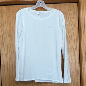 Women’s medium fitted Under Armour White HeatGear Shirt